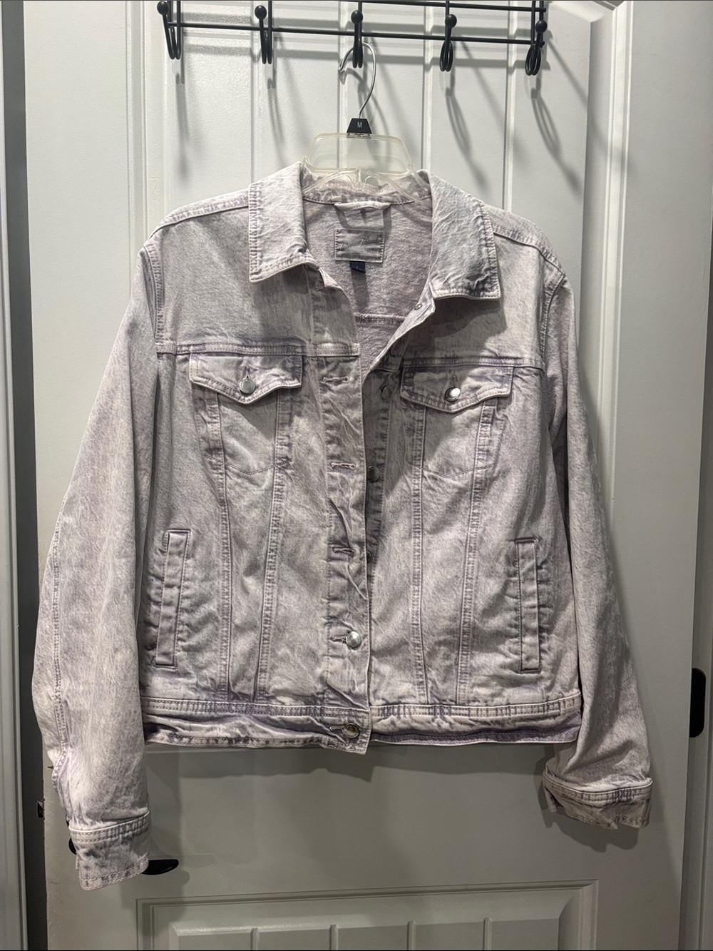 Universal Thread Light Gray Washed Denim Jacket - Women's